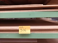 Lot 506 - lot panelen. inhoud rek - afbeelding 4 van  4