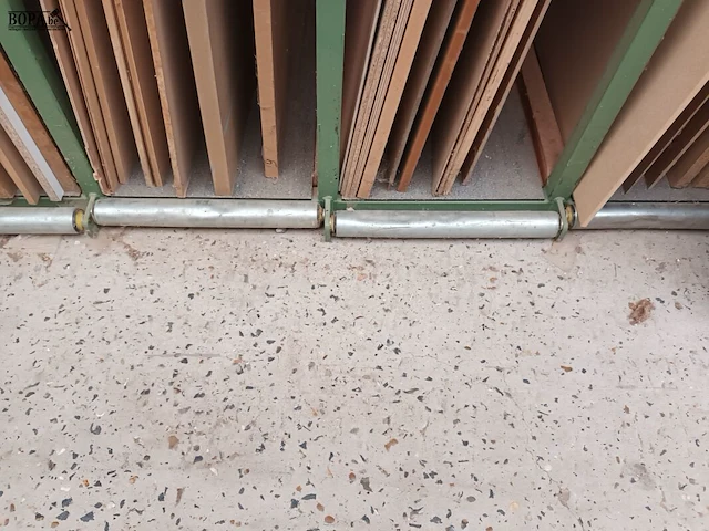 Lot 507 - metalen rek voor panelen - afbeelding 3 van  3