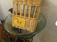 Lot 508 - smeedijzer, mand, kapelletje. 9 stuks - afbeelding 2 van  5