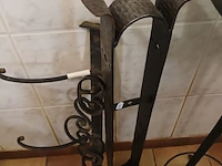 Lot 508 - smeedijzer, mand, kapelletje. 9 stuks - afbeelding 5 van  5