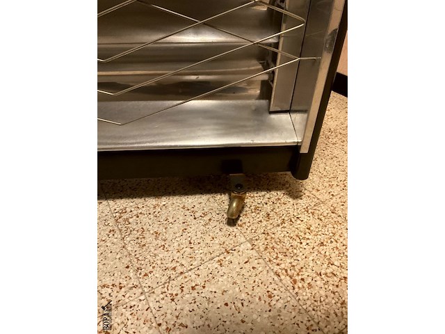 Lot 508 - verwarmingsradiator electrisch - afbeelding 4 van  5