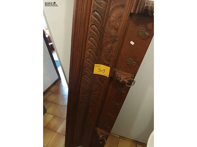 Lot 509 - houten mechelse kapstok - afbeelding 2 van  5