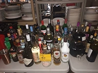 Lot 51 - aangebroken flessen alcoholische drank - afbeelding 1 van  3