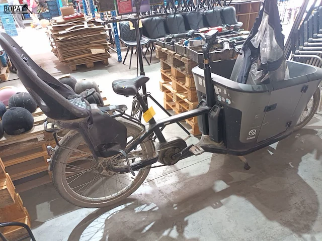 Lot 51 - elektrische bakfiets carqon - afbeelding 1 van  8