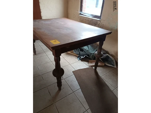 Lot 51 - houten tafel - afbeelding 2 van  3