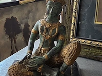 Lot 51 - kader met 4 terracotta krijgers en oorlogspaard en boedha - afbeelding 5 van  6
