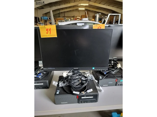 Lot 51 - lenovo thinkcentre computer - afbeelding 1 van  1
