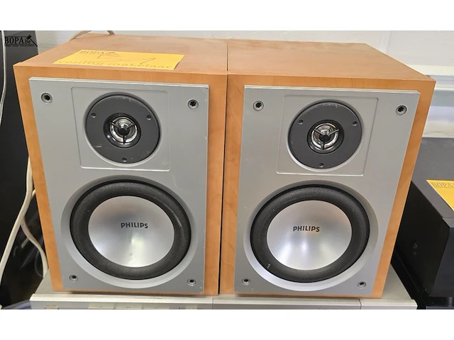 Lot 51 - phillips amplefier, tuner en luidsprekers - afbeelding 2 van  5