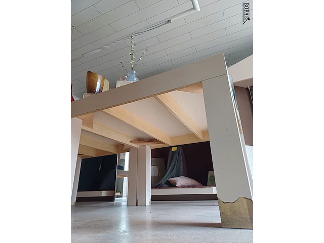 Lot 51 - vierkante tafel - afbeelding 2 van  3
