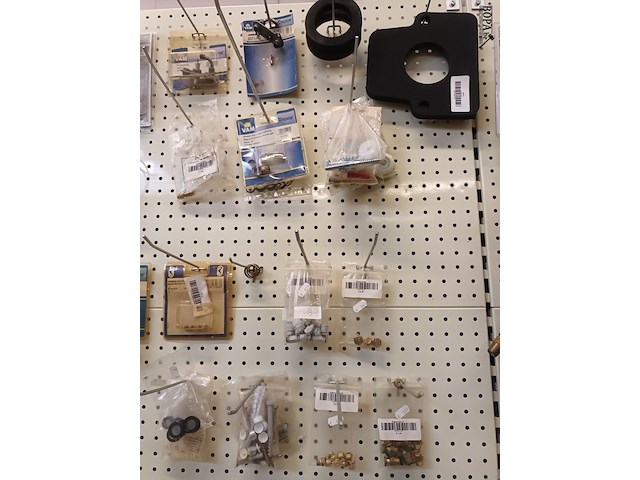 Lot 51 - wisselstukken en joints - afbeelding 2 van  7