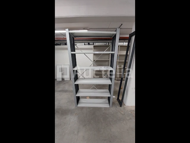 Lot 51 meter lopende stevige metalen rekken - afbeelding 2 van  32