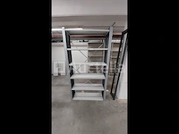 Lot 51 meter lopende stevige metalen rekken - afbeelding 2 van  32