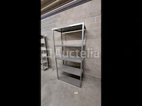 Lot 51 meter lopende stevige metalen rekken - afbeelding 16 van  32