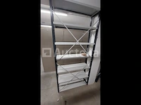 Lot 51 meter lopende stevige metalen rekken - afbeelding 22 van  32