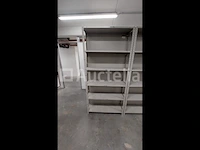 Lot 51 meter lopende stevige metalen rekken - afbeelding 23 van  32