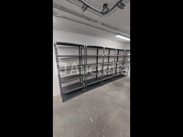 Lot 51 meter lopende stevige metalen rekken - afbeelding 28 van  32