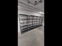 Lot 51 meter lopende stevige metalen rekken - afbeelding 28 van  32