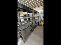 Lot 51 meter lopende stevige metalen rekken - afbeelding 32 van  32