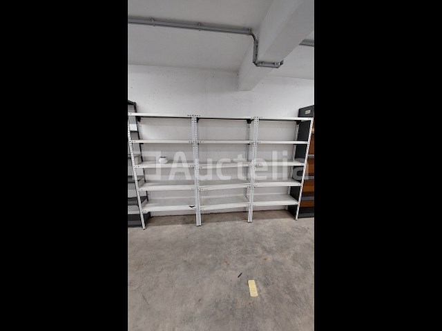 Lot 51 meter lopende stevige metalen rekken - afbeelding 2 van  32