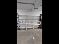 Lot 51 meter lopende stevige metalen rekken - afbeelding 2 van  32