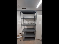 Lot 51 meter lopende stevige metalen rekken - afbeelding 5 van  32