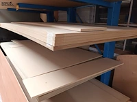 Lot 510 - lot panelen. inhoud rek - afbeelding 3 van  5