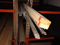 Lot 514 - draagarmstelling met inhoud - afbeelding 5 van  6