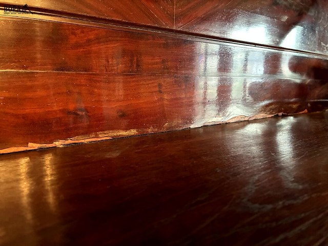 Lot 514 - mahoniehouten rek waterval kast - afbeelding 2 van  10