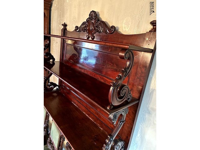 Lot 514 - mahoniehouten rek waterval kast - afbeelding 8 van  10