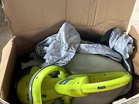 Lot 515 - heggeschaar garden groom - afbeelding 3 van  3