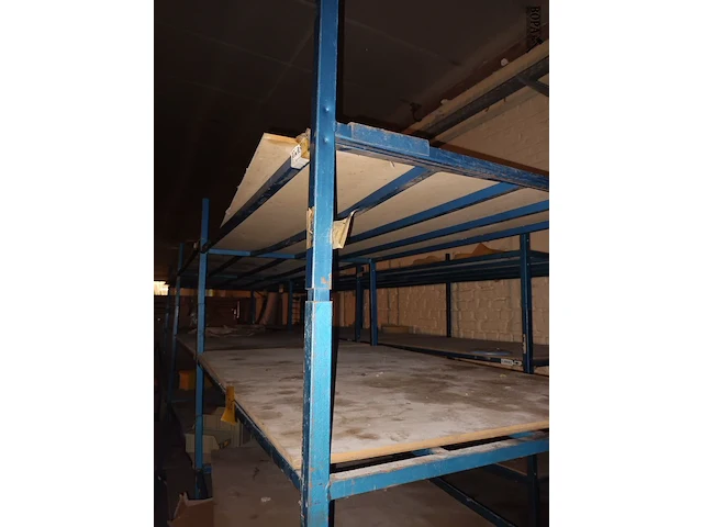 Lot 515 - metalen rekken. 4 stuks - afbeelding 4 van  4