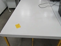 Lot 515 - werktafel - afbeelding 3 van  3