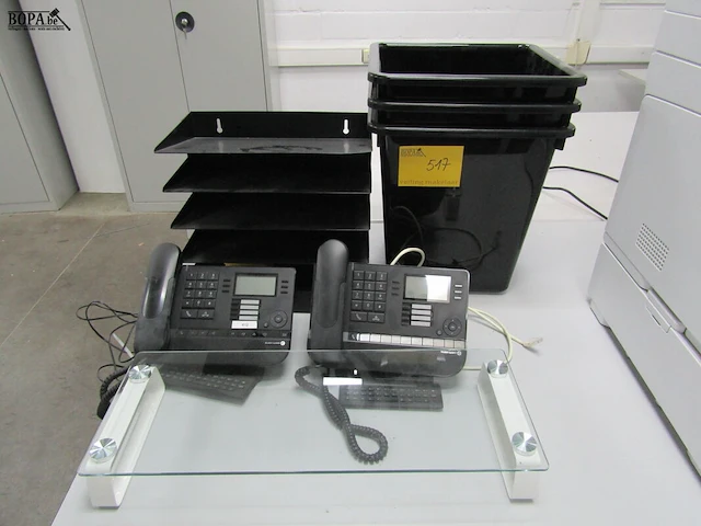 Lot 517 - kantoormateriaal - afbeelding 1 van  3