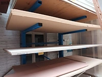 Lot 518 - mdf panelen en multiplex panelen - afbeelding 1 van  4