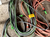 Lot 518 - waterslangen, 3 stuks met verlengstukje - afbeelding 2 van  5