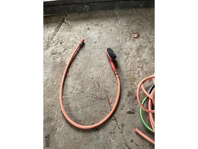 Lot 518 - waterslangen, 3 stuks met verlengstukje - afbeelding 5 van  5