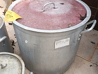 Lot 519 - aluminium kookpotten. 3 stuks - afbeelding 2 van  4