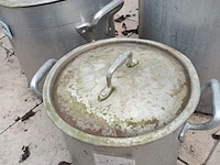 Lot 519 - aluminium kookpotten. 3 stuks - afbeelding 3 van  4