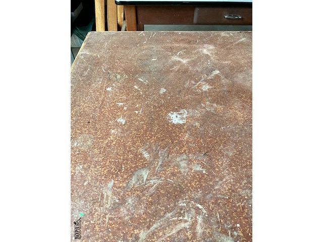 Lot 519 - oude keukentafels, 2 stuks -1 met verlengstukken- - afbeelding 8 van  8