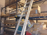 Lot 52 - aluminium ladder - afbeelding 1 van  3