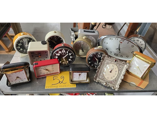 Lot 52 - lot oude wekkers ong 14 stuks - afbeelding 1 van  5