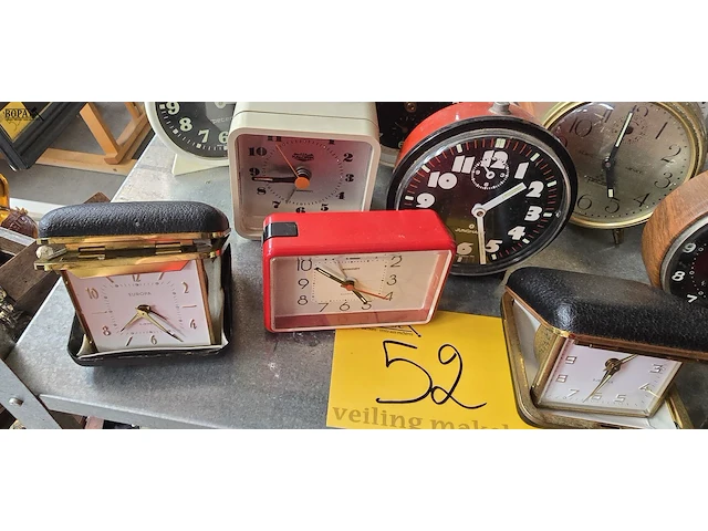 Lot 52 - lot oude wekkers ong 14 stuks - afbeelding 4 van  5