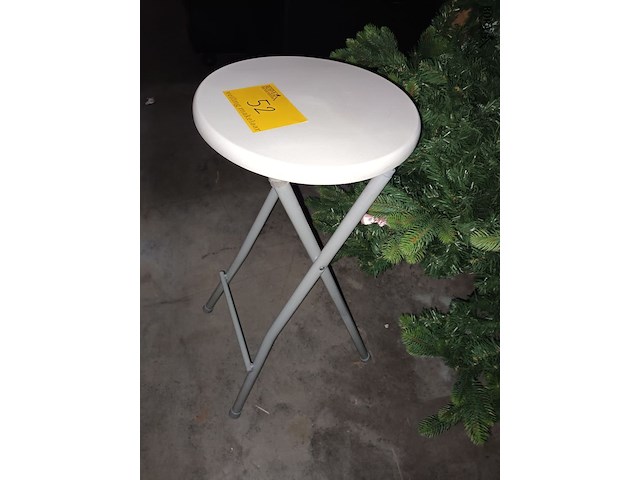 Lot 52 - vouwkrukje - afbeelding 2 van  2