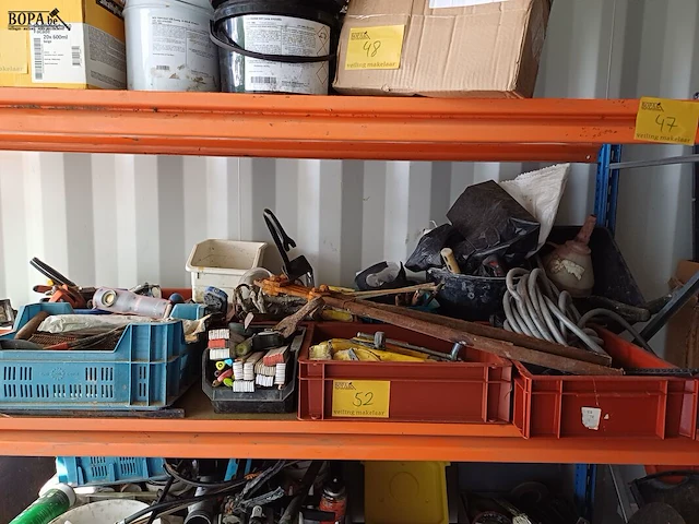 Lot 52 - werkmateriaal - afbeelding 1 van  4