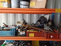 Lot 52 - werkmateriaal - afbeelding 1 van  4