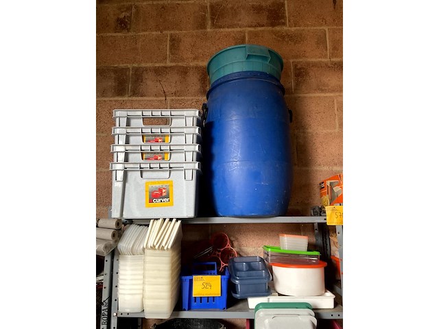 Lot 524 - plastieken dozen en bakken - afbeelding 2 van  3