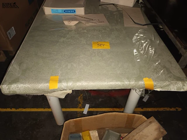 Lot 524 - werktafel - afbeelding 1 van  3