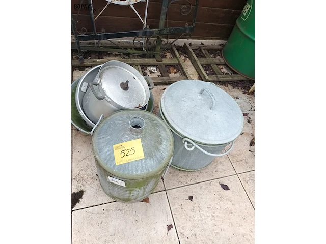 Lot 525 - kommen en kuipen. 5 stuks - afbeelding 1 van  4