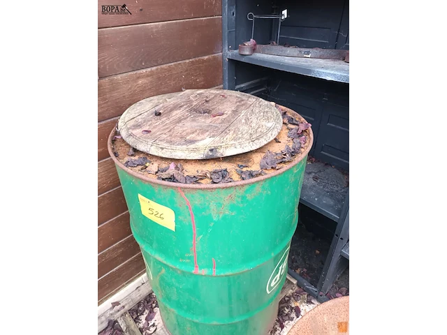 Lot 526 - olieton bp - afbeelding 2 van  3