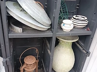 Lot 527 - lot brocante. inhoud kasten - afbeelding 7 van  7